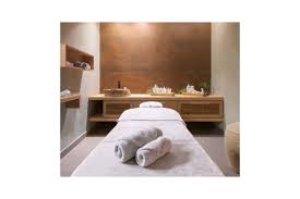 • gérer une équipe de 3 à 6 collaboratrices. Comptoir Textile Hotelier