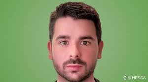 THE ENRIQUE MORRIS CASE A marketing master: First sells miraculous  strategies.