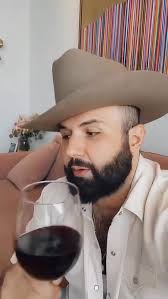 Bogotá! El Boca Chueca Tour de Carin León tiene nueva localidad: Gramilla  Zapateado, para que no te quedes con las ganas 😌 Este 8 de noviembre, El  Campín se escuchará como nunca