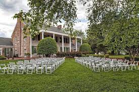 Elegant Wedding Venue In Greensboro Nc And A Bustld Vetted Vendor The Penn House The Penn House Bust Nc Wedding Venue Nc Wedding Elegant Wedding Venues
