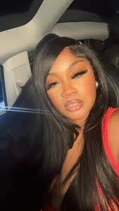 Well here i go again with another woman I'm tired 😩but I'm not exposing  this time