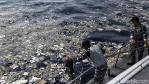 Hal ini menambah rentetan kejadian yang sebelumnya juga sudah terjadi. Terkini Video Dan Gambar Lokasi Pesawat Lion Air Islam Itu Indah