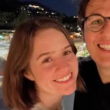 Holly ⏸️ Elmore (@ilex_ulmus)