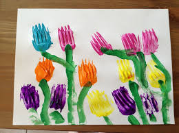 This is a really fantastic craft for teachers and parents to do with their young preschoolers, toddlers, and young children. Spring Painting Ideas For Kindergarten Novocom Top