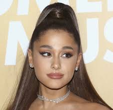 Ariana grande without makeup tweeners (and their dads) cannot get enough of adorable ariana grande and her hot friends on nickelodeon's hit show, victorious. Pin On Music
