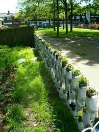 Wir zeigen ihnen 10 kreative möglichkeiten. Ausgefallene Gartendeko Selber Machen 60 Upcycling Gartenideen