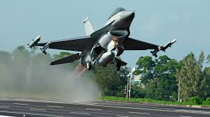 Jet f16 fighter plane.taiwan has grounded all its f16 fighter jets for safety checks as rescuers continue to search for one that went missing during a training exercise the decision removes around 150 planes from taiwan's skies, leaving the democratic island relying on a more limited fleet to warn off chinese jets that have. Taiwan Says F 16 Fighter Jet Goes Missing During Training Abc News