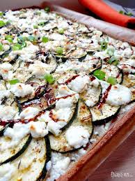 Tarte Fine Aux Courgettes A La Feta Au Miel Thym Epices Moi Recettes De Cuisine Recette Recette Avec Courgette