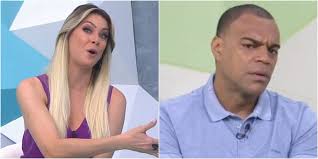 Acostumada a brincar durante os programas ao vivo, a apresentadora revelou seu lado mais sensível e acabou chorando nos estúdios. Renata Fan Nao Se Controla E Faz Critica Ao Vivo No Jogo Aberto