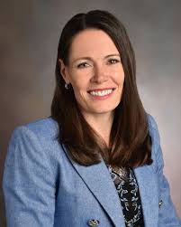 Financial Advisor Erika Gilman celebrates 20 years at Edward Jones