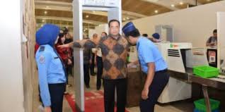 Situasi pandemi menyebabkan lion air melakukan phk terhadap karyawan, apakah phk adalah solusi? Berikut Gaji Staff Bandara Terbaru Dan Terlengkap 2021 Btjunkie