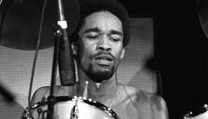 Fred White, el baterista del Disco