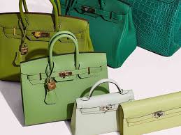 How to Buy an Hermès Birkin Bag, According to Style Experts