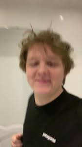 @LewisCapaldi's video Tweet