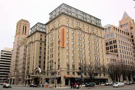 Tentu dari dua jenis versi ini memiliki perbedaan fungsi. Gambar 1001 14th Street Nw Washington Dc Holiday Inn Hamilton Crowne Plaza Hotel Jpg Wikipedia Sunda Ensiklopedi Bebas