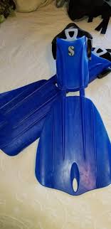 For Sale Scubapro Seawing Nova Fins Scubaboard