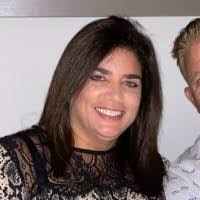 Jeannette Alvarez's Instagram, Twitter & Facebook