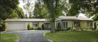 Lustron Home I Have A Crush On This House And It S For Sale Home Different Architectural Styles Prefab Homes