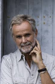 Carly Pearce mastered this soothing design trend