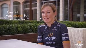 Zo werd het een glorieuze tocht voor de renster van sd worx, die met meer dan twee minuten voorsprong op de eerste achtervolgster finishte. Amy Pieters On Joining The New Team Youtube