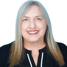 Joyce Holm's Instagram, Twitter & Facebook