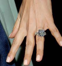 Why Jlo S 1 2m Engagement Ring From Ben Affleck Was Extra Special Hello