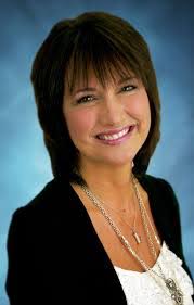 Annette Beasley's Instagram, Twitter & Facebook