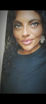 My eyes with red vs blonde vs natural hair colour🍏🤗