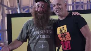 A grande richiesta, corrado guzzanti, durante l'ultima puntata di propaganda live, ha rivestito i panni di uno dei suoi personaggi più amati, vulvia, per. Propaganda Live Zoro Svela Il Mistero Di Mirko Il Tassista Romano Missouri 4 Sua Storica Spalla La Repubblica