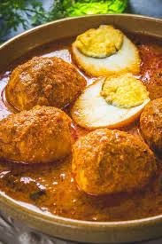 Boiled Eggs Meld With Spices And Herbs For Chettinad Egg Curry A Traditional Recipe To Make E Curry Recipes Indian Food Recipes Vegetarian Indian Food Recipes