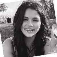 Amber Crosslin's Instagram, Twitter & Facebook