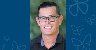 Damian Bradley's Instagram, Twitter & Facebook