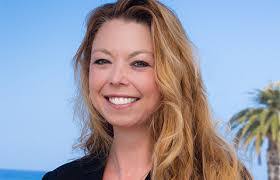 Jennifer Creighton's Instagram, Twitter & Facebook