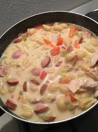 Chicken Noodle Soup Filipino Sopas Http Peachymee Blogspot Com 2019 02 Chicken Noodle Soup Filipino Sopas In 2020 Filipino Sopas Chicken Noodle Soup Noodle Soup