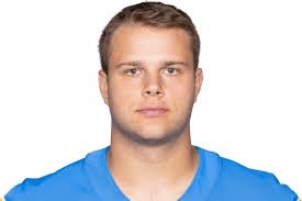 Tallest NFL Player: Who is the Tallest NFl Player 2025