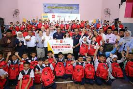Today, the aladdin group of companies continue to operate in the region with its headquarters in singapore and bakeries in malaysia and indonesia. Mcdonald S Malaysia And Ronald Mcdonald House Charities Rmhc Malaysia Launched The Back To School 2019 Programme Bringing Cheers To Underprivileged And Urban Poor Children Nationwide Let S Roll With Carol