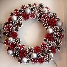 Rédigé par des auteurs spécialisés ooreka. Decorations De Noel En Pommes De Pin Couronne Noel En Pommes De Pins Boules De Noel Personnages De N Decoration Noel Fait Main Decoration Noel Couronne Noel