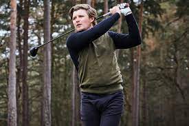 Wearing golf apparel rather than everyday cotton clothes can really help you play and enjoy the game better thanks to advanced textile technologies. 23 Best Golf Clothing Brands To Sport On The Couse Man Of Many