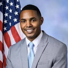 Supporting Veterans, Active Service Members & Military Spouses