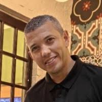 600+ "Thorne" profiles