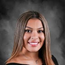 Laura Whinery's Instagram, Twitter & Facebook