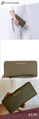 Sold Nwt Michael Kors Jet Set Continental Wallet In 2020 Michael Kors Jet Set Jet Set Michael Kors