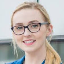 Sonia Tracy's Instagram, Twitter & Facebook