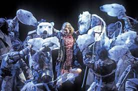 Anna had dreamed all her life of becoming actress even though her family had no background in the arts whatsoever. Production Image From His Dark Materials Part 1 2003 With Anna Maxwell Martin As Lyra Belacqua Surrounded By Polar Bears Ivan Kyncl Google Arts Culture