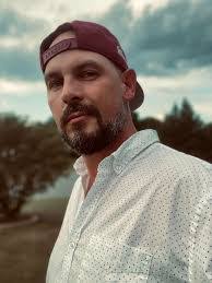 Colleen Lippert's Instagram, Twitter & Facebook