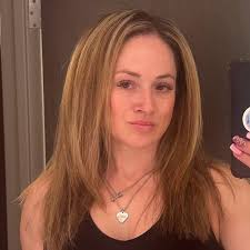 Rebecca Broadwater's Instagram, Twitter & Facebook