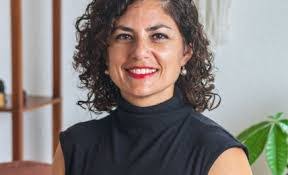 Vanessa Leone's Instagram, Twitter & Facebook