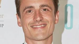 Thomas Laursen's Instagram, Twitter & Facebook