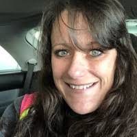 Cindy Duffield's Instagram, Twitter & Facebook