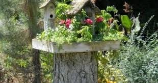 Dekoideen Aus Baumstamm Elemente Interieur Vogel Haus Upcycling Fur Den Garten Diy Gartendekoration Garten Gestalten